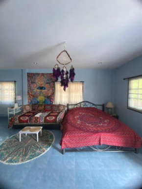 Bohemian apartment at Ya Nui beach